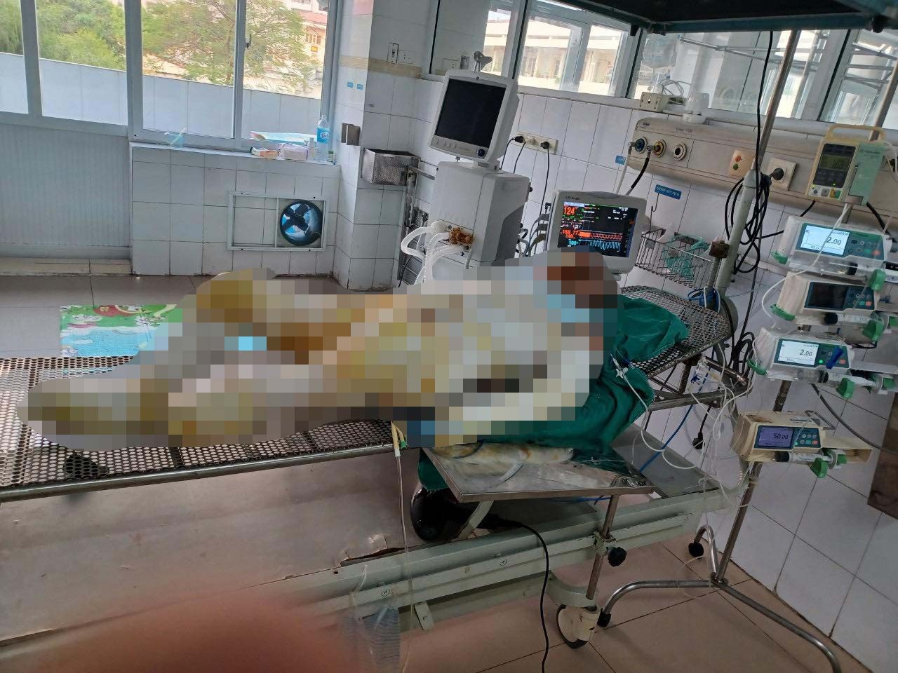Mang xăng phóng hỏa mẹ ảnh 2 Mang xang phong hoa me anh 2