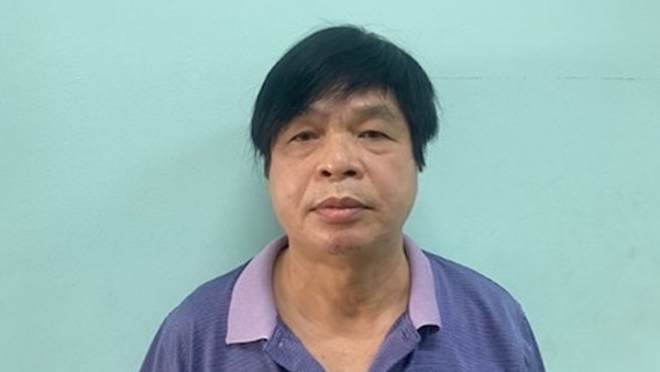 Giam doc lua dao hon 48 ty dong roi bo tron hinh anh