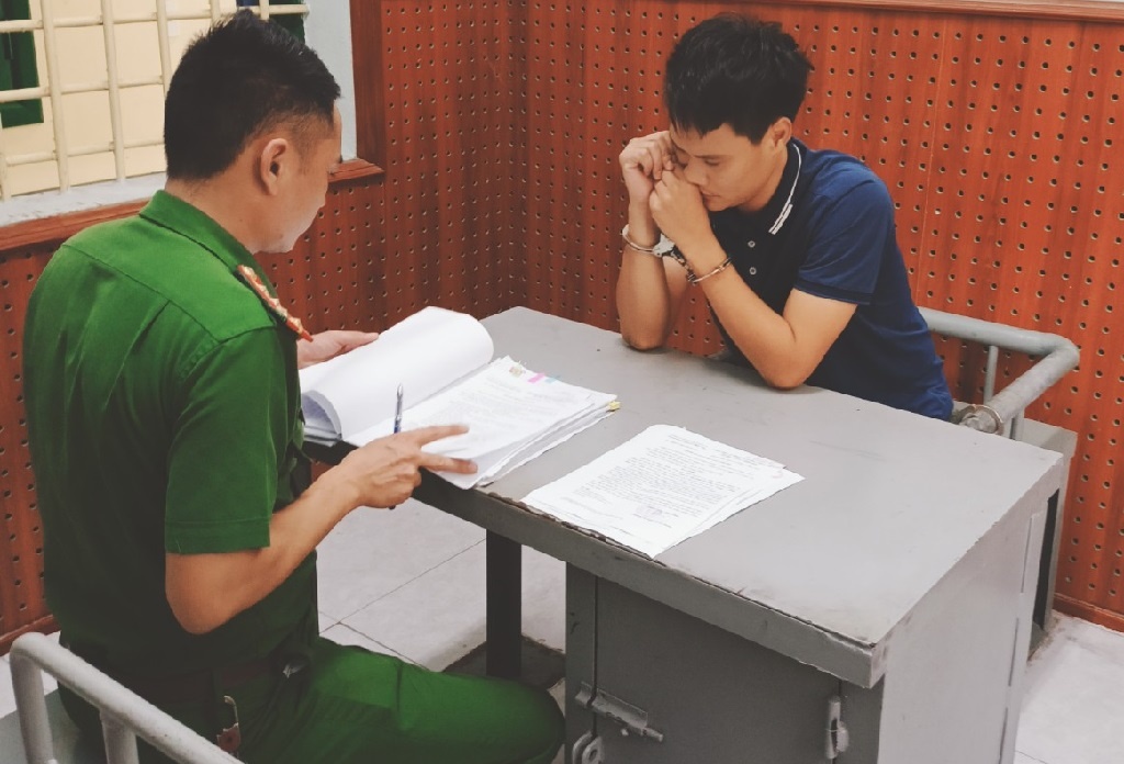 Triet xoa duong day danh bac qua mang hon 100 ty dong o Nghe An hinh anh