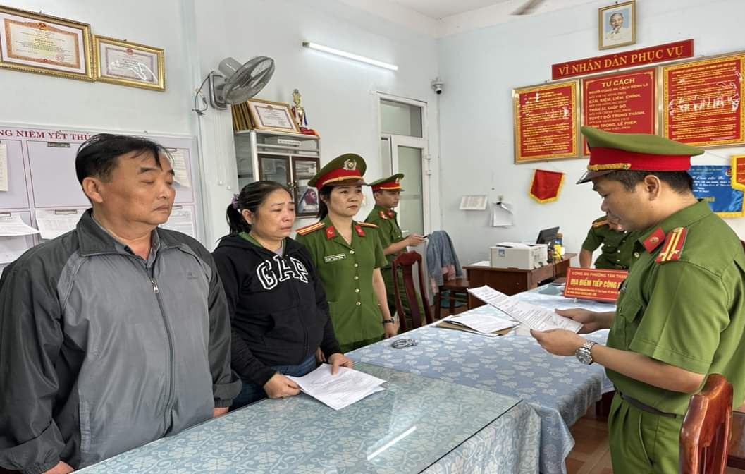 Bắt 2 vợ chồng ảnh 1 Bat 2 vo chong anh 1