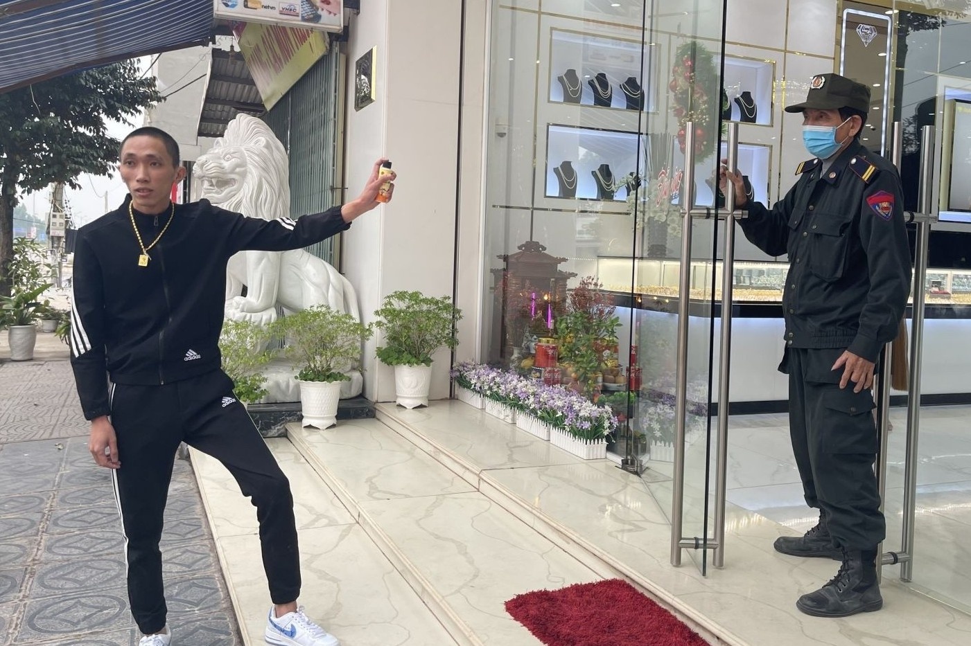 Cuop tiem vang Bac Giang anh 1