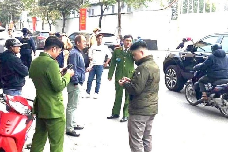 Thong tin cuop xe cho tien tren pho o Ha Noi la khong chinh xac hinh anh