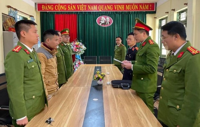 Bat tam giam hieu truong o Son La tham o hon 2 ty dong hinh anh