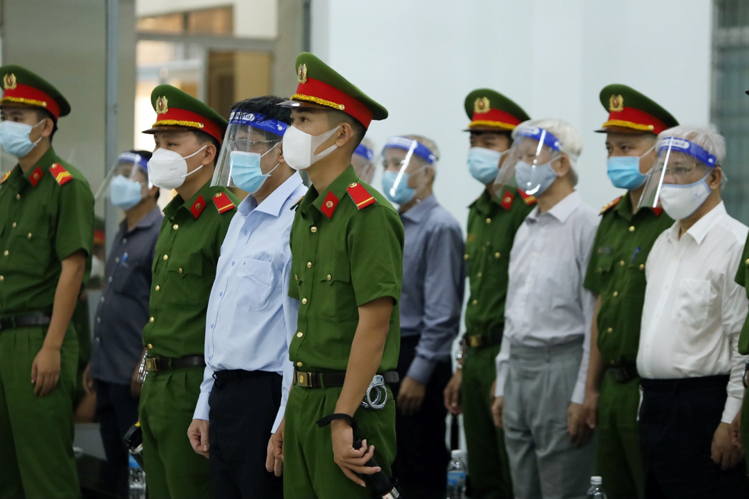 Hai cuu chu tich tinh Khanh Hoa hau hoa hinh anh