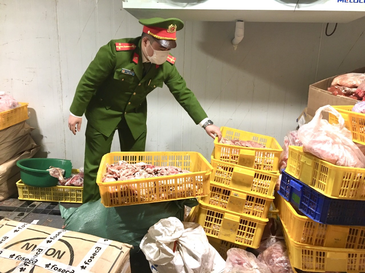 700 kg thit lon anh 1