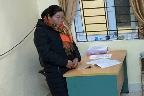 Bat khan cap can bo dia chinh xa ve toi nhan hoi lo hinh anh