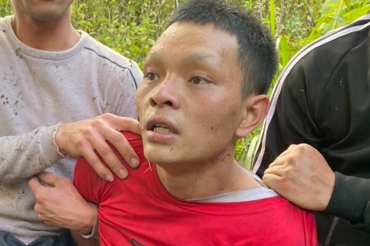 Bat giu nghi pham giet nguoi o doi cao su hinh anh