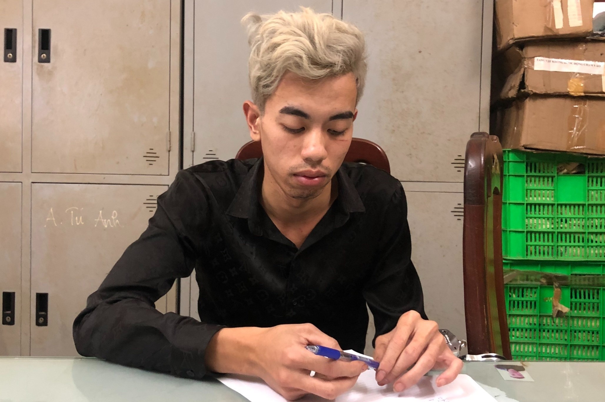 Loi khai nghi pham sat hai ban gai cu hinh anh