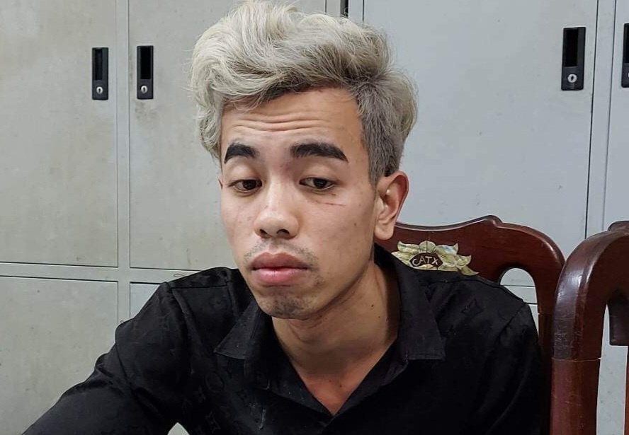 Canh sat lay loi khai nghi pham sat hai ban gai cu hinh anh