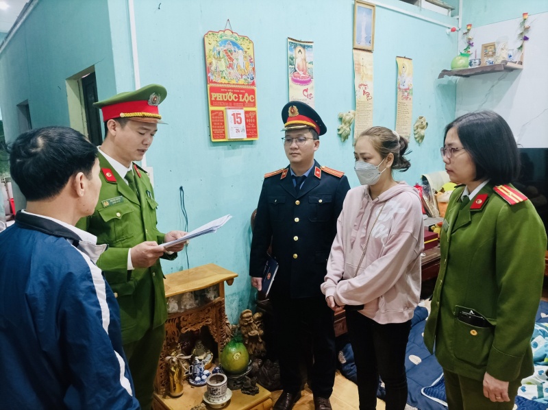 Dau tranh manh voi toi pham mua ban hoa don trai phep hinh anh