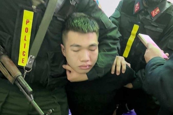 Khoi to nam thanh nien ban tu vong 2 nguoi hinh anh