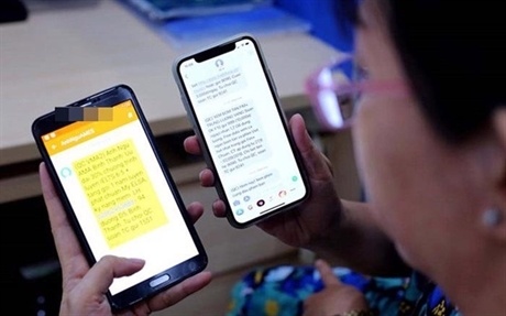 Can trong khi nhan duoc duong link 'dien thong tin nhan tien thuong' hinh anh