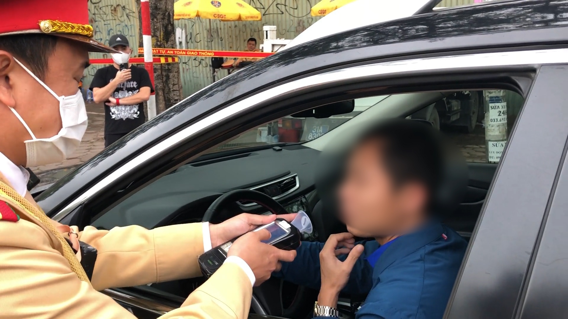 Do nong do con gan 400 tai xe, mot truong hop vi pham hinh anh