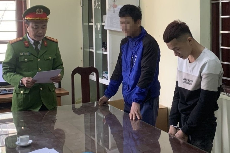 Tam giu nguoi lam nu sinh lop 7 co thai hinh anh