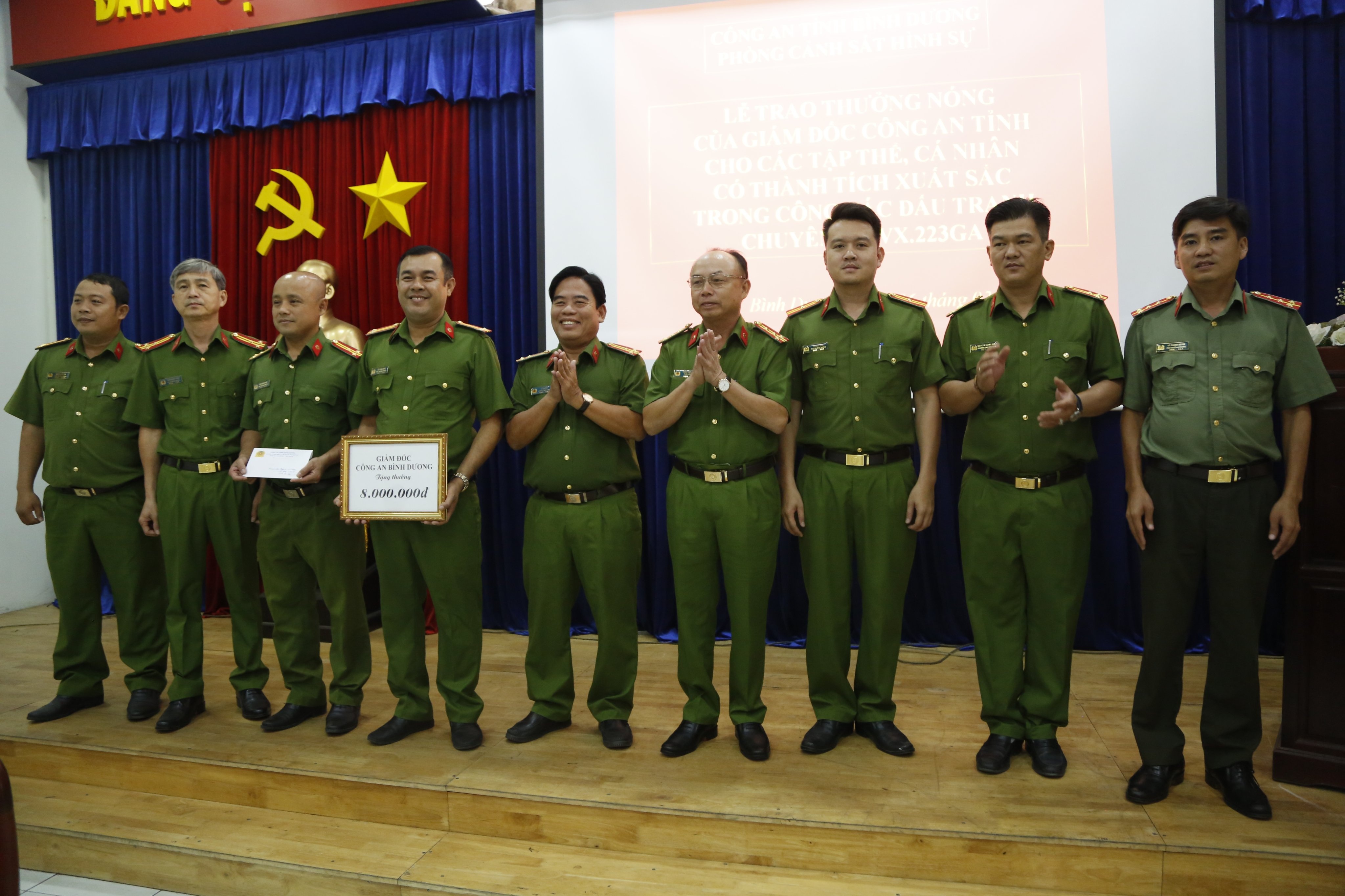 Tinh dau ma tuy anh 1