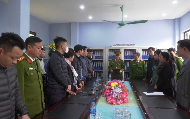 Bat tam giam pho giam doc trung tam dang kiem o Lao Cai hinh anh