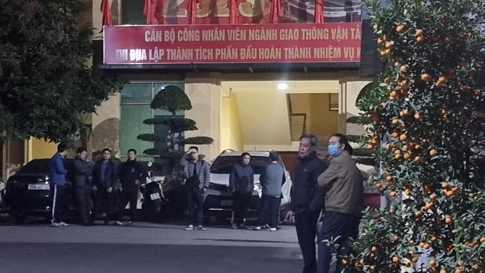 Mot can bo So GTVT Hai Phong tu vong trong phong lam viec hinh anh