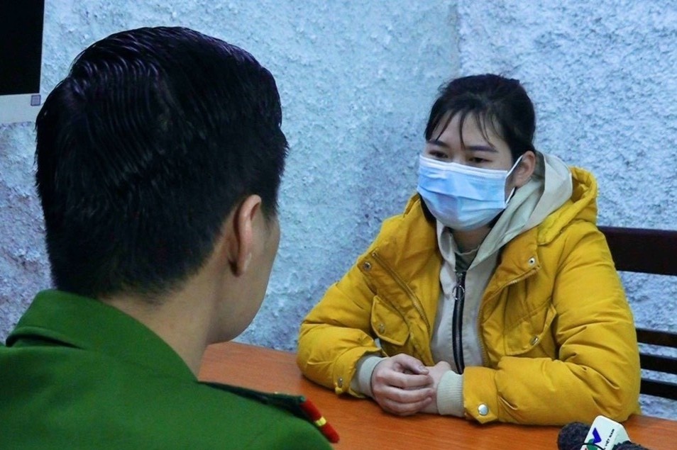 Vu be 17 thang tuoi tu vong: Nhieu chau hoang so khi duoc dua den lop hinh anh