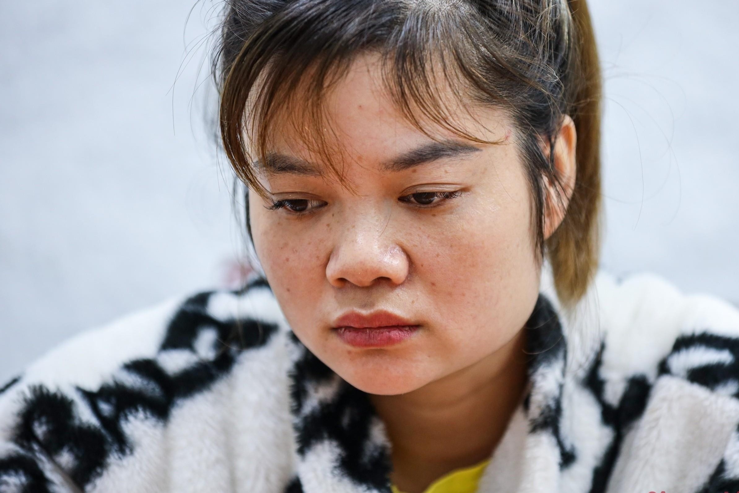 Khoi to 2 bi can danh chau be 17 thang tuoi tu vong hinh anh