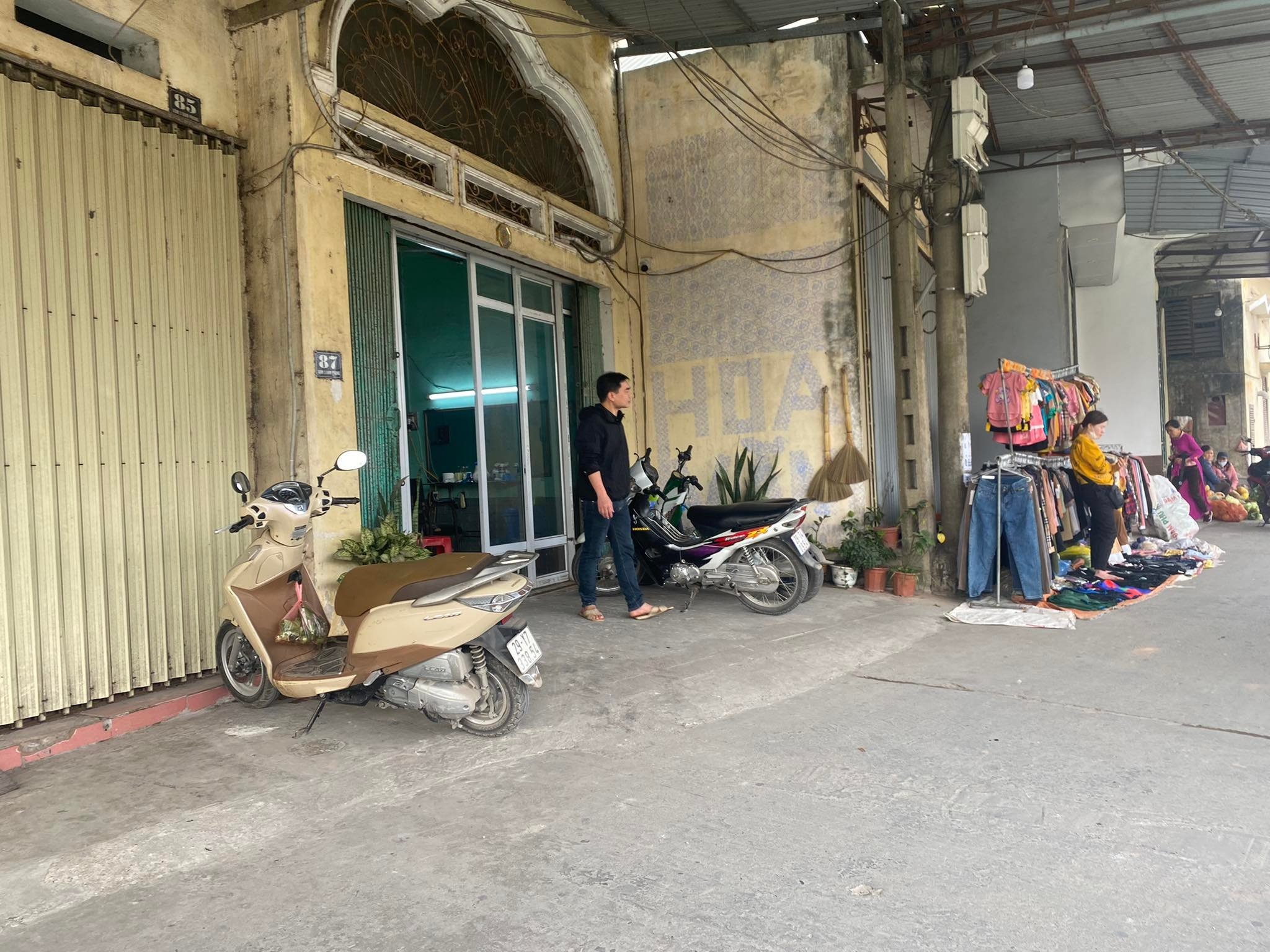 Be trai 17 thang anh 1