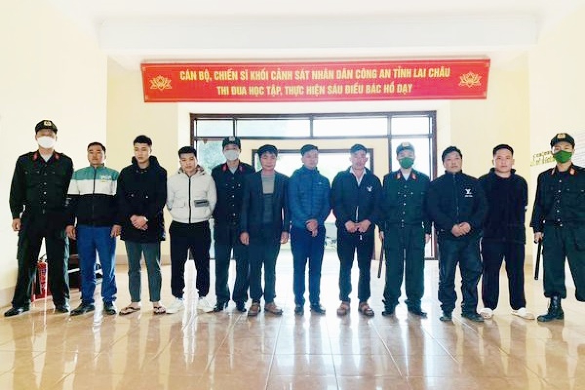 Danh bac tai dam cuoi anh 1