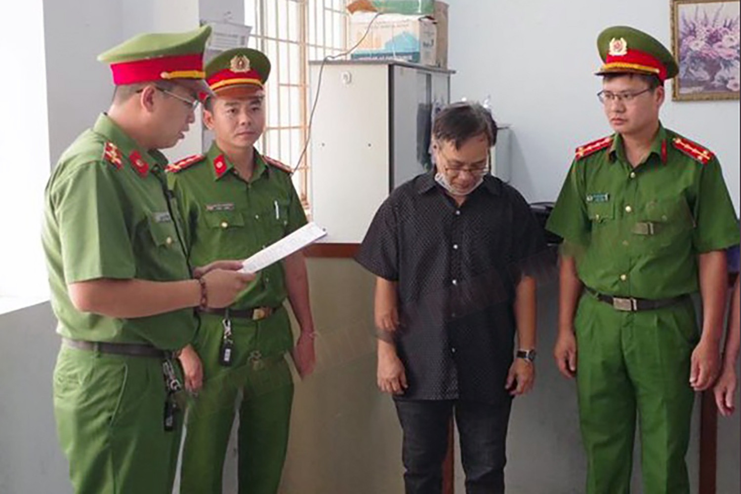 Chiem doat hon 2, 6 ty anh 1