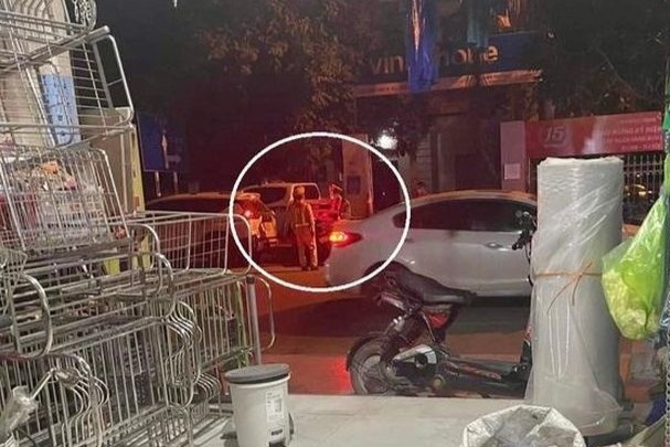 Thong bao chot CSGT len Facebook, thanh nien bi phat 7,5 trieu dong hinh anh