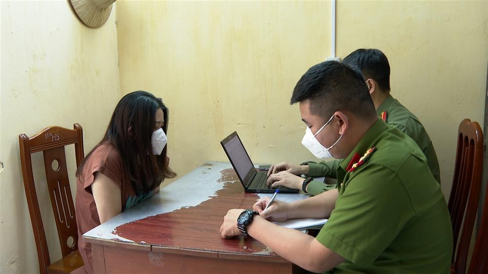 Danh bac 2600 ty anh 1