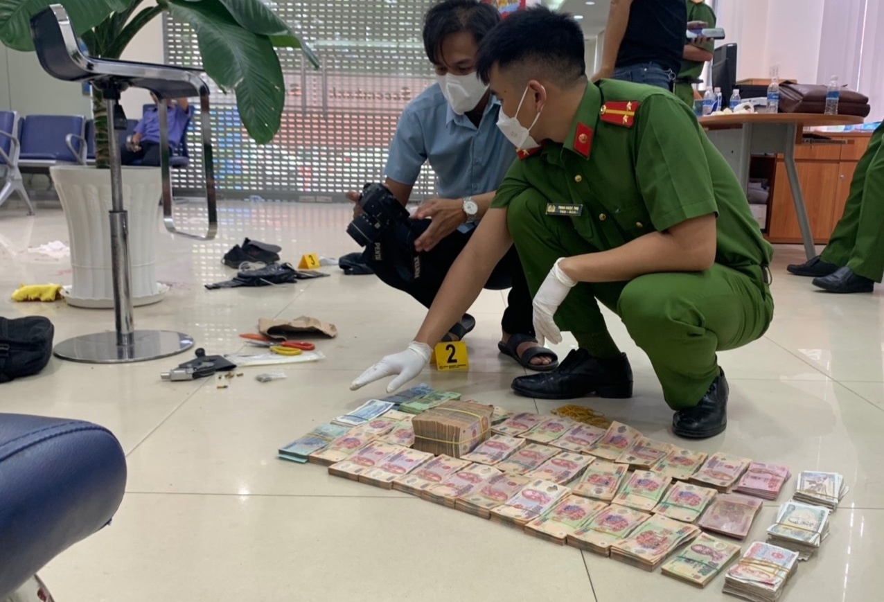 Cuop ngan hang Sacombank anh 1