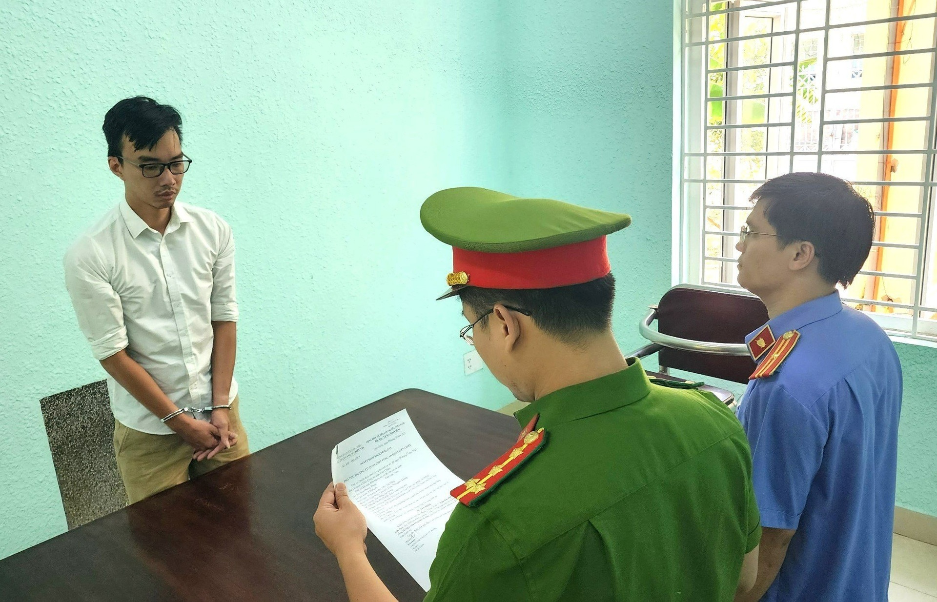 Lua dao chiem doat anh 1