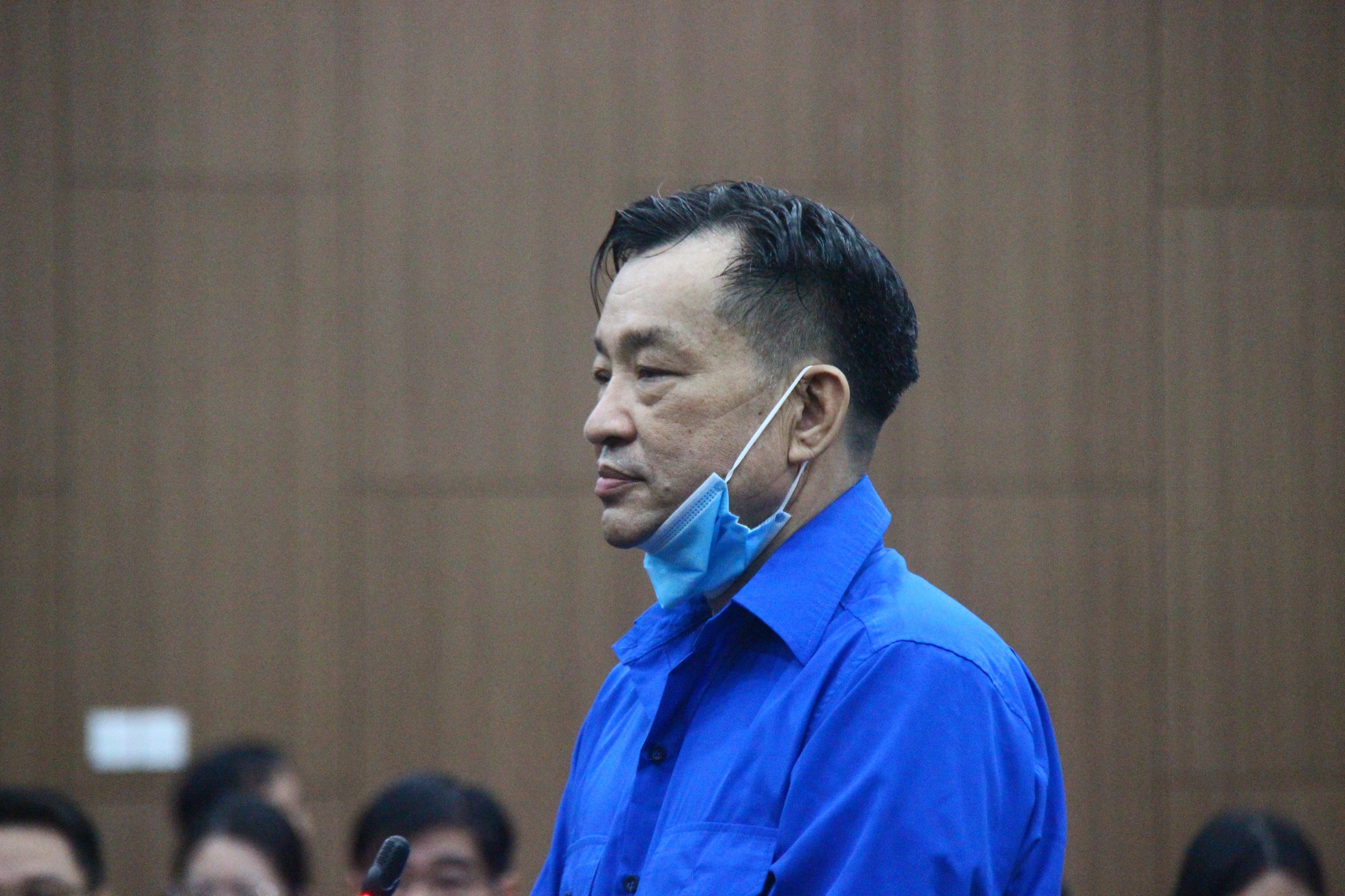 Dan cuu lanh dao tinh Binh Thuan duoc dan giai den toa hinh anh