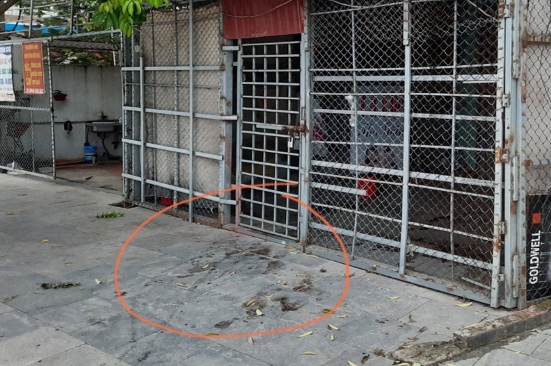 Nu nhan vien quan ca phe thu gian bi sat hai hinh anh