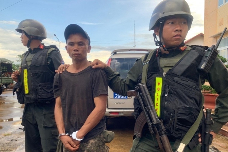 Loi khai nhom nguoi tan cong UBND xa o Dak Lak hinh anh