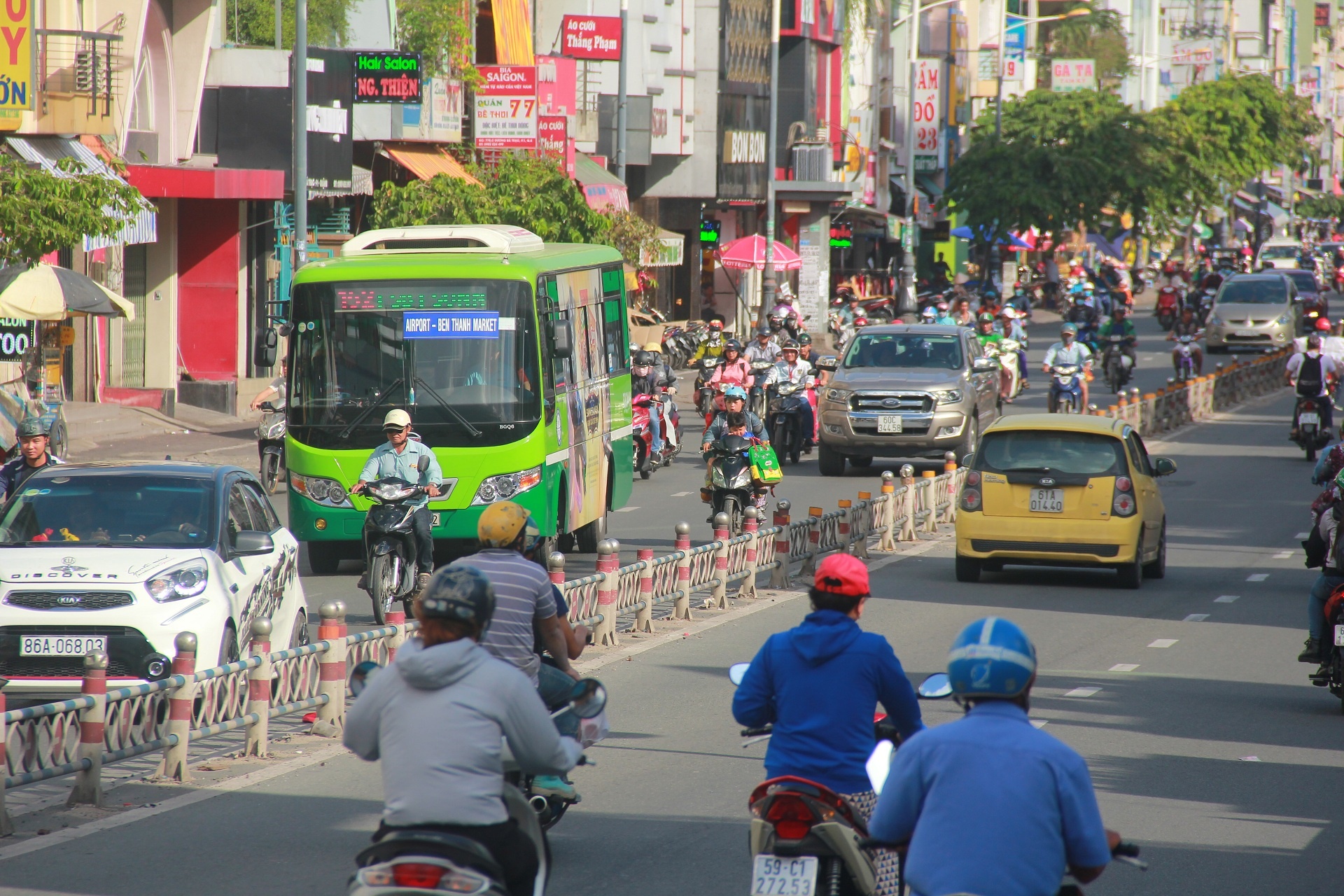 Sài Gòn tạm ngừng 2 tuyến xe buýt ảnh 1 Sai Gon tam ngung 2 tuyen xe buyt anh 1