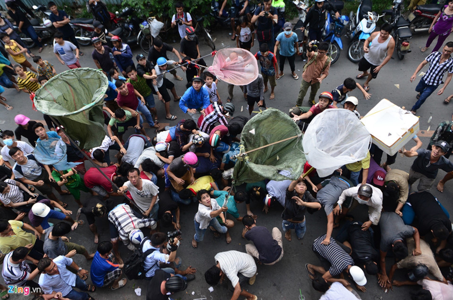 Sai Gon het canh giat tien co hon hinh anh