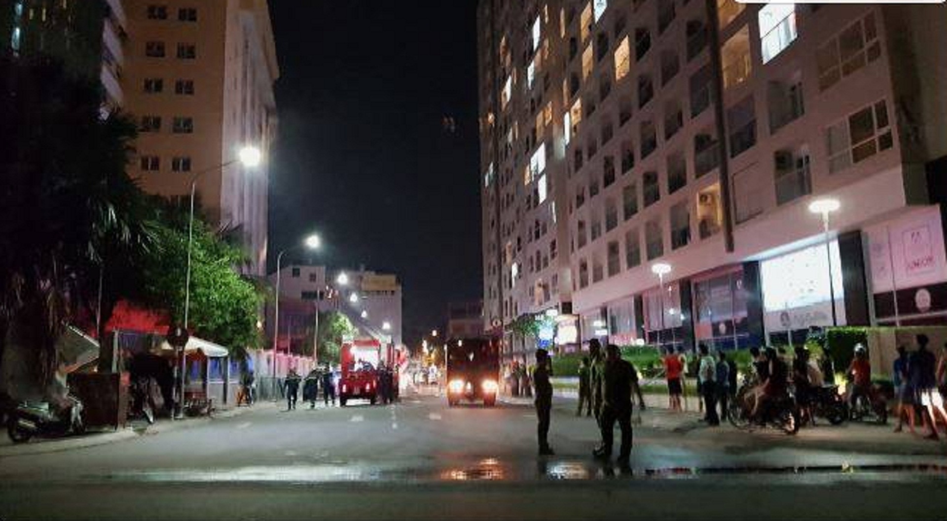 cháy tòa nhà Waseco Plaza tại Sài Gòn ảnh 1 chay toa nha Waseco Plaza tai Sai Gon anh 1