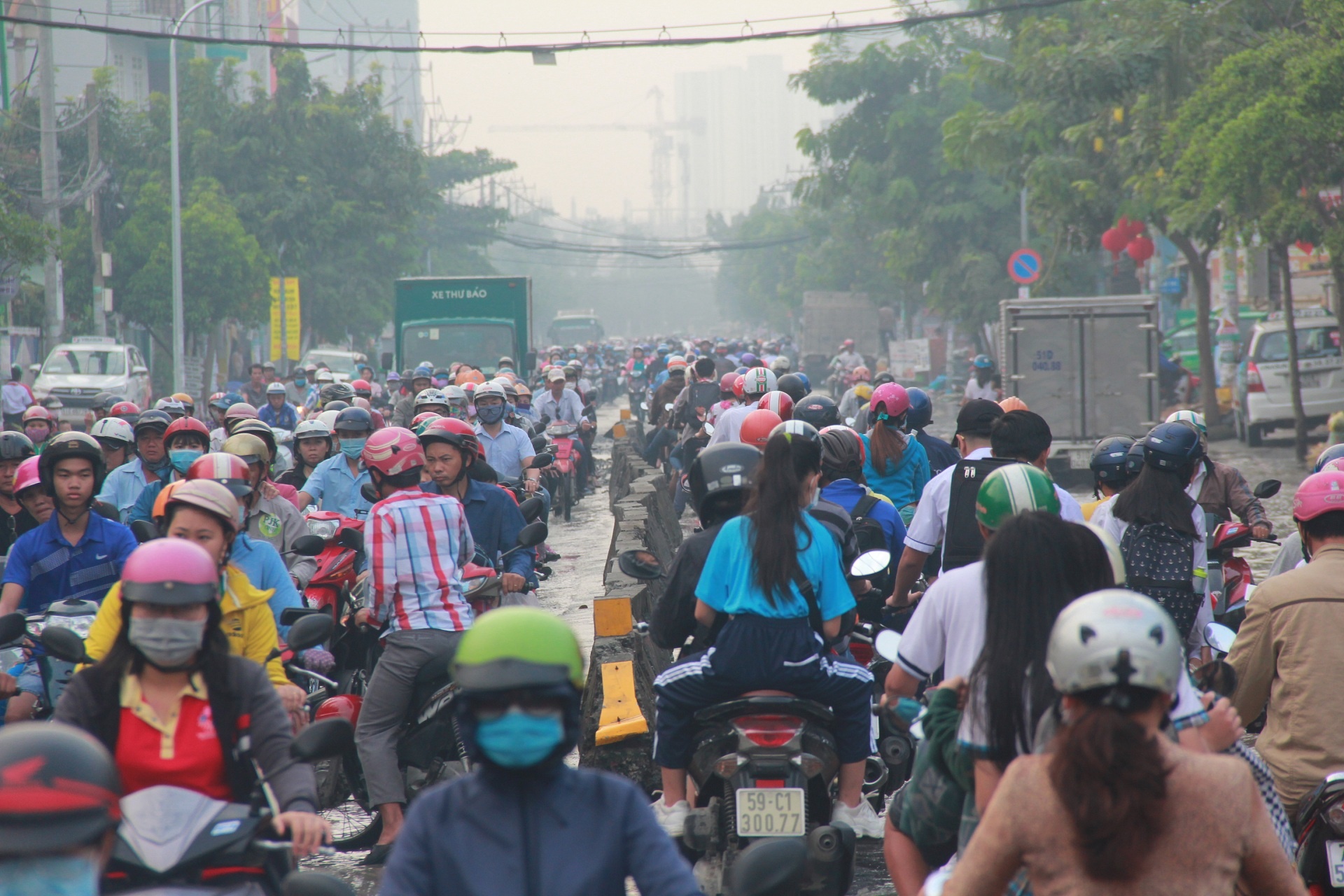 Sai Gon ngap dau tuan anh 2