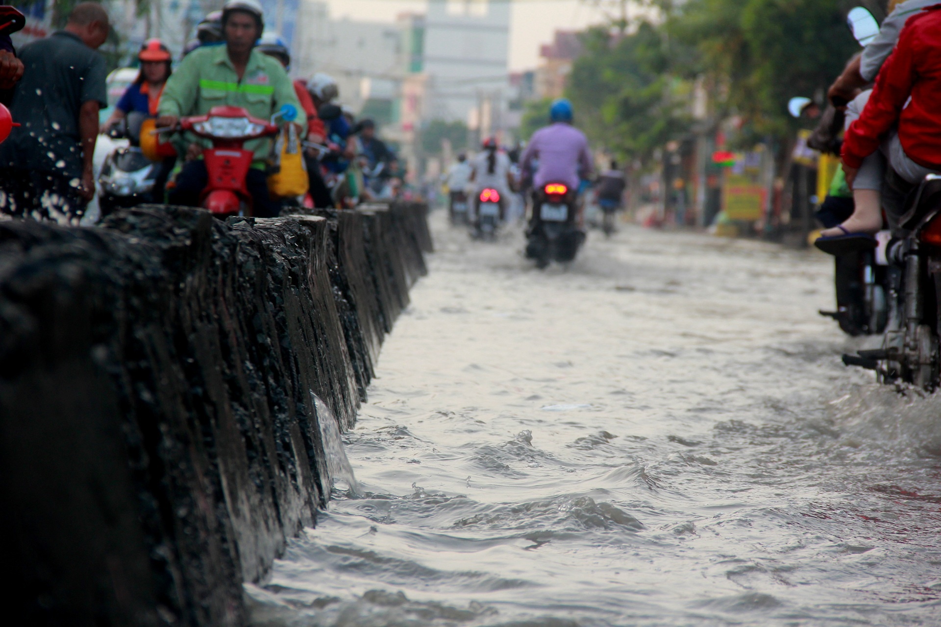 Triều cường lên ảnh 8 Trieu cuong len anh 8