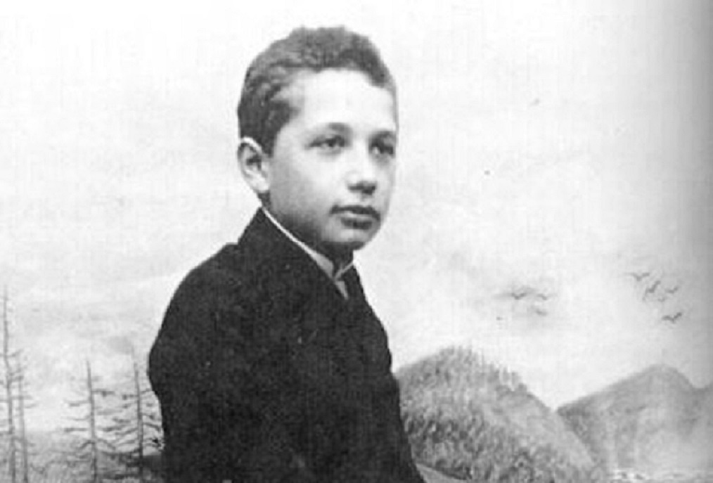 Albert Einstein từng bỏ học trung học. Ảnh: