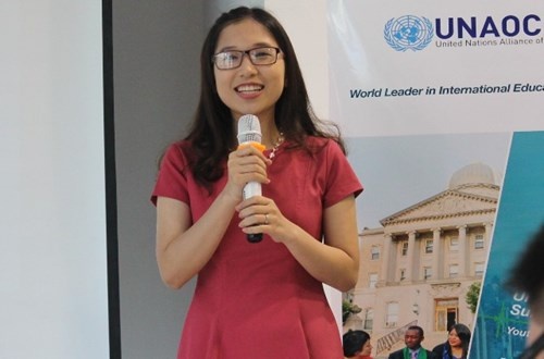 Nu sinh Viet lot danh sach 75 nha lanh dao tre the gioi hinh anh