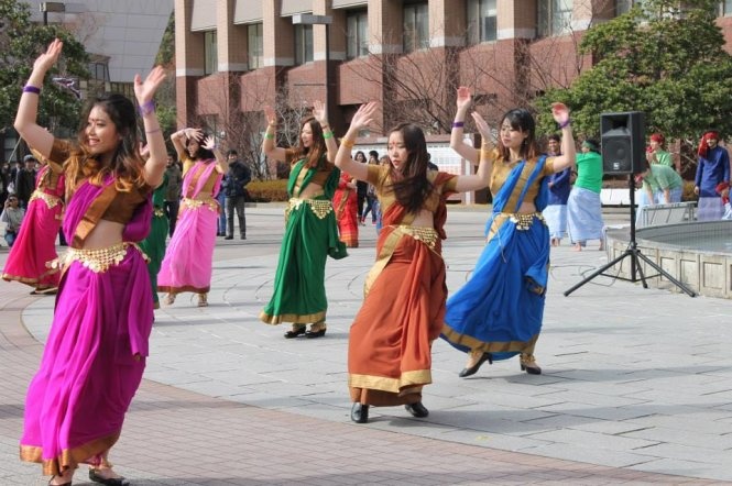 18 la tuoi dang truong thanh hinh anh