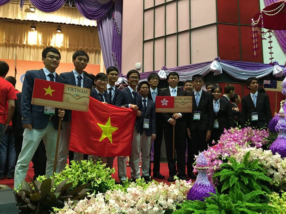 Viet Nam doat 2 huy chuong vang Olympic Toan hoc quoc te hinh anh
