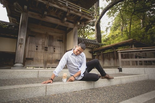 ...và cùng nhau tham quan các địa danh nổi tiếng.