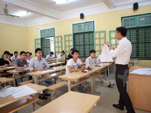 Thi sinh duoc phuc khao bai thi mien phi hinh anh
