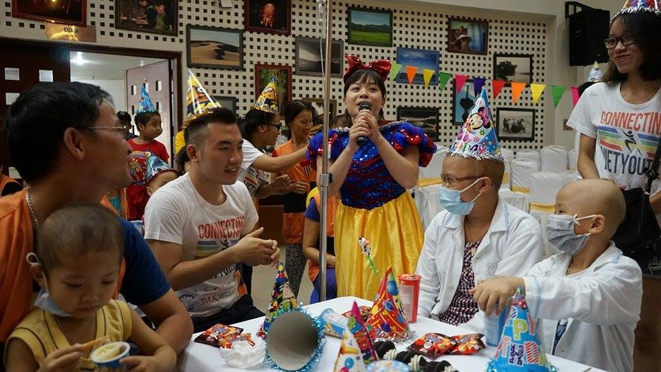 'Cac benh nhi ung thu la sieu nhan cua chung toi' hinh anh