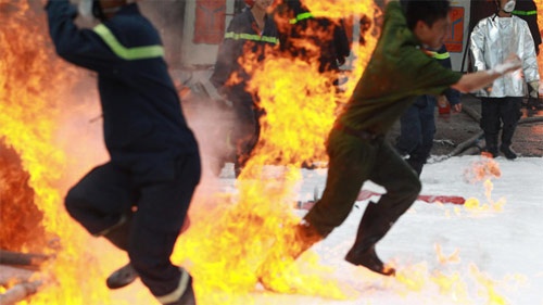 De thi cuu me hay ban gai cua Bo Tu phap Trung Quoc hinh anh