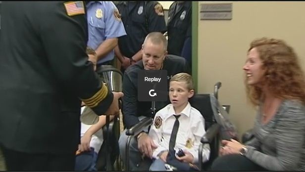 Be ung thu 10 tuoi lam le tuyen the nham chuc hinh anh