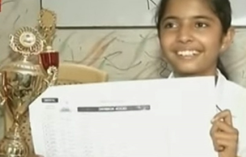 Nu sinh nham 100 phep tinh trong 86 giay hinh anh