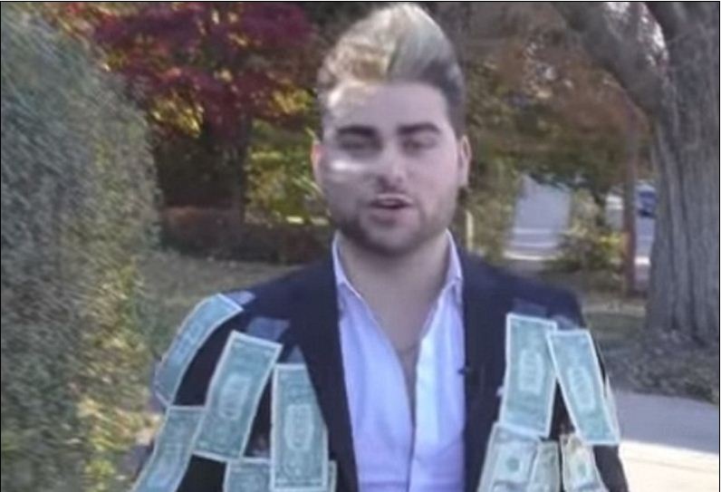 9X mac ao gan day tien thu long nguoi di duong hinh anh