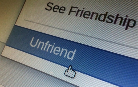 Ly do bi huy ket ban tren Facebook hinh anh